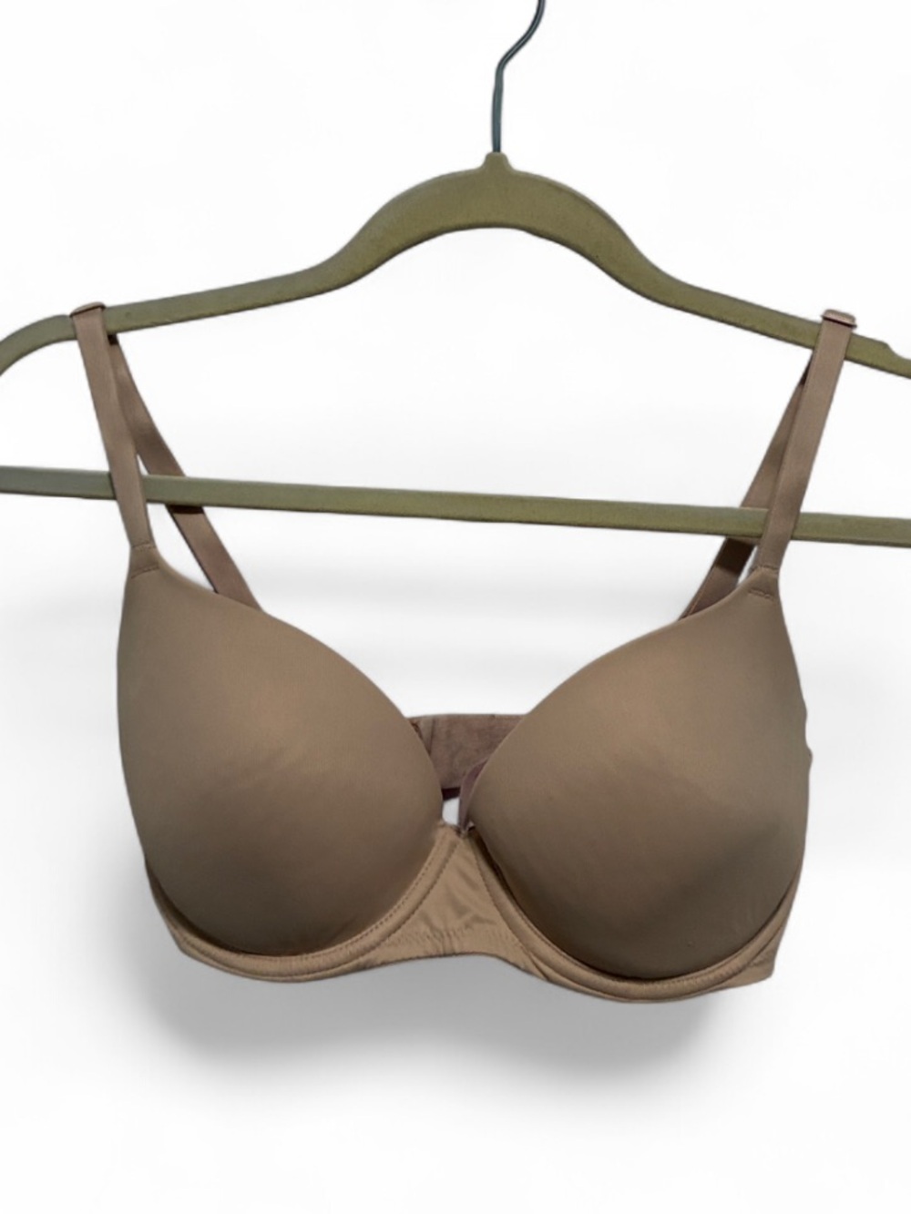 Pink Victoria’s Secret Wear Everywhere Lightly Lined Cream Bra